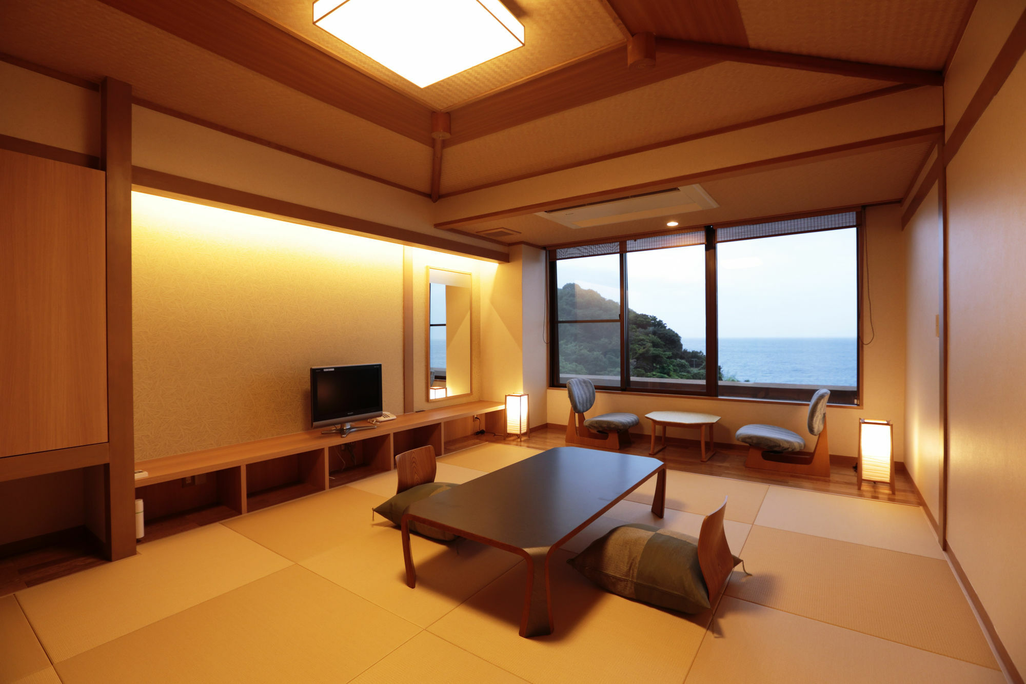 Umi-No-Hotel Isaba Numazu Kültér fotó